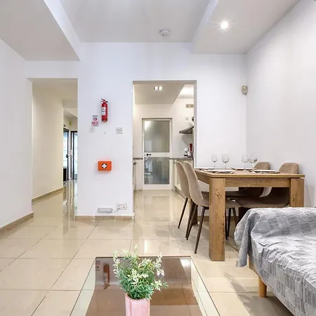 Durham Court * Sliema